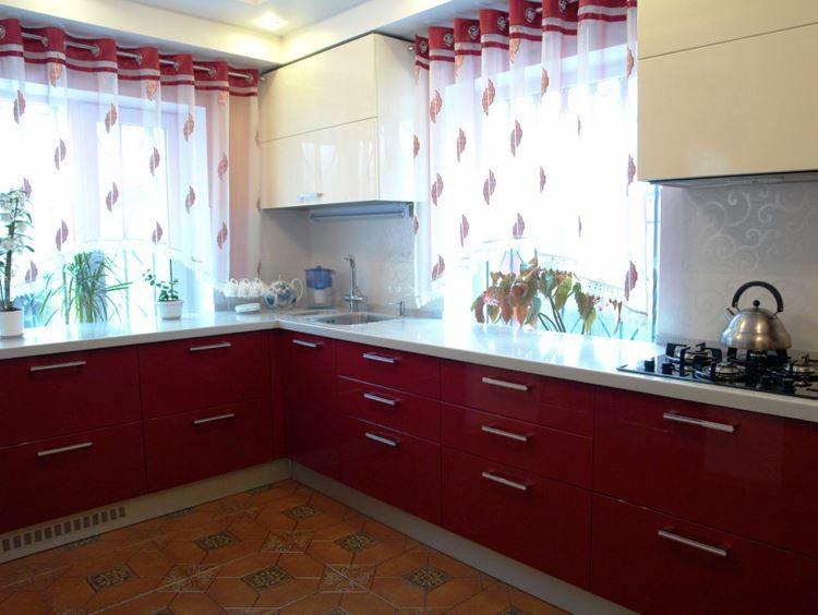 Модные шторы на кухню фото